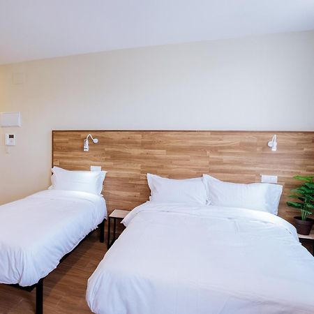 الكالا ذي إِناريس Apartahotel Golden Alcala المظهر الخارجي الصورة