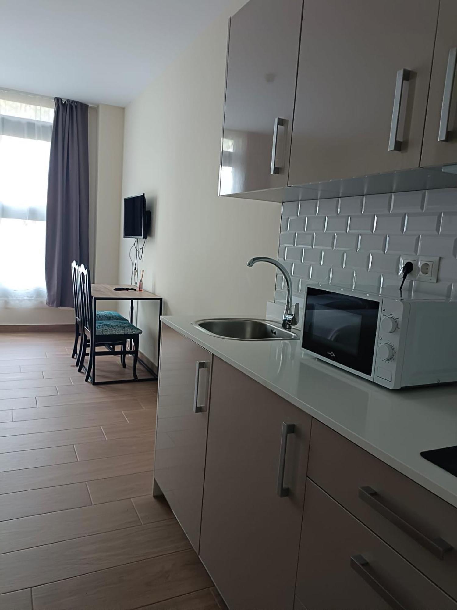 الكالا ذي إِناريس Apartahotel Golden Alcala المظهر الخارجي الصورة