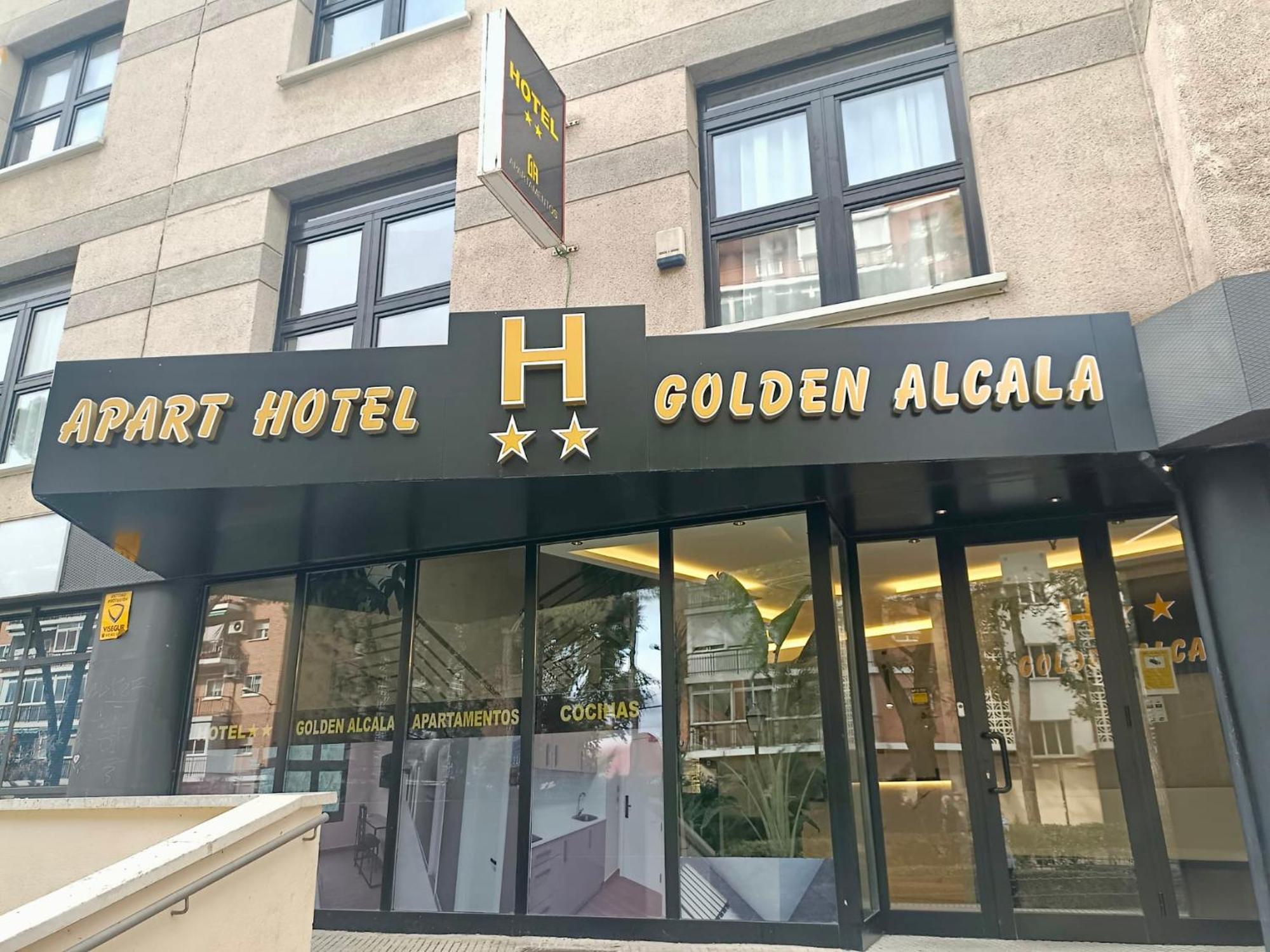 الكالا ذي إِناريس Apartahotel Golden Alcala المظهر الخارجي الصورة